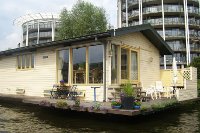 House boat in the canals of Amsterdam. Object nr. 626167.